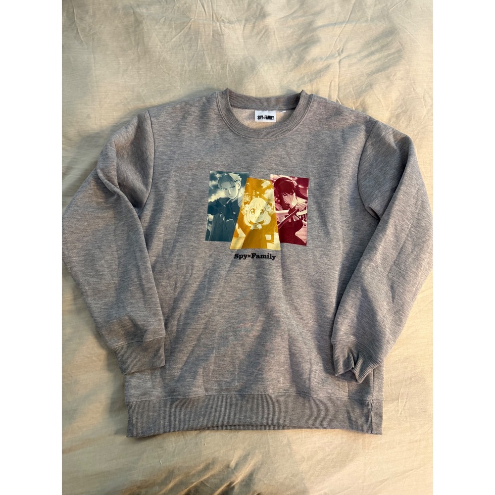 Spy x Family Anime Graphic Sweatshirt Gray Crewneck Official‎ Size M